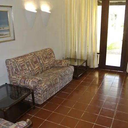 Villa Gualdo N *